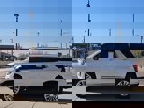 Used 2022 GMC Yukon SLT w/ SLT Luxury Package image 2