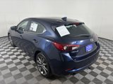 Used 2018 MAZDA MAZDA3 Touring image 5