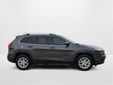 Used 2018 Jeep Cherokee Latitude Plus image 4