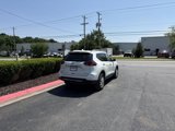 Used 2018 Nissan Rogue SV image 3