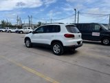 Used 2016 Volkswagen Tiguan S image 5
