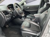 Used 2020 Jeep Cherokee Trailhawk image 2