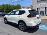 Used 2019 Nissan Rogue SV w/ Premium Package image 2