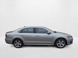 Used 2014 Volkswagen Passat 2.5 SE image 4