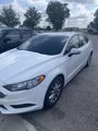 Used 2017 Ford Fusion SE w/ Fusion SE Technology Package image 2