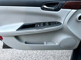 Used 2010 Chevrolet Impala LT image 4