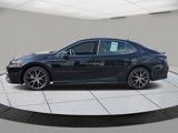 Used 2023 Toyota Camry SE image 2