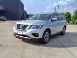 Used 2020 Nissan Pathfinder SV image 2