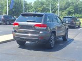 Used 2019 Jeep Grand Cherokee Limited w/ Luxury Group II image 3