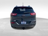 Used 2017 Jeep Cherokee Latitude w/ Comfort/Convenience Group image 4