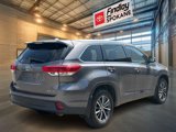 Used 2018 Toyota Highlander XLE image 4