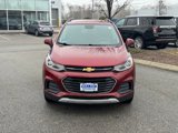 Used 2022 Chevrolet Trax LT w/ LT Convenience Package image 2