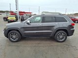 Used 2017 Jeep Grand Cherokee Limited image 6