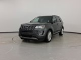 Used 2017 Ford Explorer XLT w/ Equipment Group 202A image 3