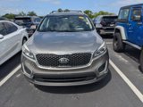 Used 2017 Kia Sorento LX w/ LX Convenience Package image 4