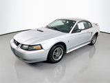 Used 2001 Ford Mustang Coupe image 3