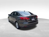 Used 2015 Ford Focus SE image 3