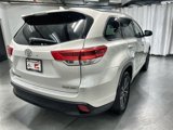 Used 2018 Toyota Highlander XLE image 4