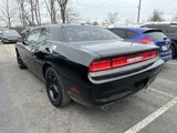 Used 2013 Dodge Challenger SXT image 2