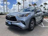 Used 2021 Toyota Highlander XLE image 2
