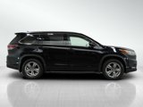 Used 2016 Toyota Highlander Limited Platinum image 6