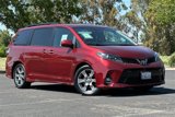 Used 2018 Toyota Sienna SE image 2