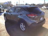 Used 2020 Nissan Kicks S image 3