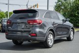 Used 2019 Kia Sorento LX image 4