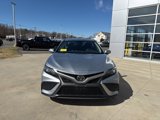 Used 2023 Toyota Camry SE image 2