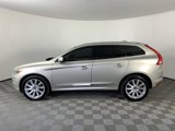 Used 2017 Volvo XC60 T6 Inscription w/ Preferred Option Package image 6