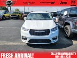Used 2022 Chrysler Pacifica Touring-L image 3
