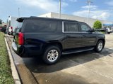 Used 2015 Chevrolet Suburban LT image 4