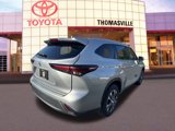 Used 2024 Toyota Highlander XLE image 5