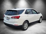 Certified 2024 Chevrolet Equinox LS w/ LS Convenience Package image 3