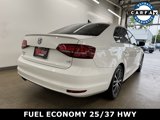 Used 2016 Volkswagen Jetta Sport image 3