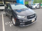 Used 2022 Chrysler Pacifica Touring-L image 3