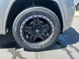 Used 2017 Jeep Grand Cherokee Overland w/ Jeep Active Safety Group image 5