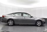 Used 2023 Nissan Altima 2.5 S image 4