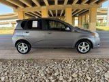 Used 2010 Chevrolet Aveo5 LT image 2