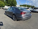 Used 2017 Volkswagen Passat 1.8T R-Line image 5
