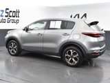 Used 2021 Kia Sportage LX image 3