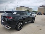 Used 2024 Kia Sportage EX image 3