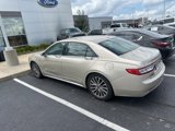 Used 2017 Lincoln Continental Select w/ Climate Package image 4