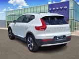 Used 2025 Volvo XC40 B5 Plus image 5