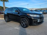 Used 2019 Toyota Highlander LE w/ Carpet Mat Package (TMS) image 2