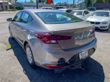 Used 2020 Hyundai Elantra SE image 2