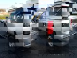 Used 2019 Chevrolet Suburban LT image 3