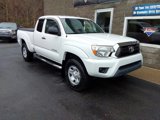 Used 2013 Toyota Tacoma 4x4 Access Cab image 2