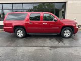 Used 2014 Chevrolet Suburban LT w/ Luxury Package image 2