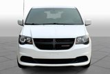 Used 2017 Dodge Grand Caravan SE image 3